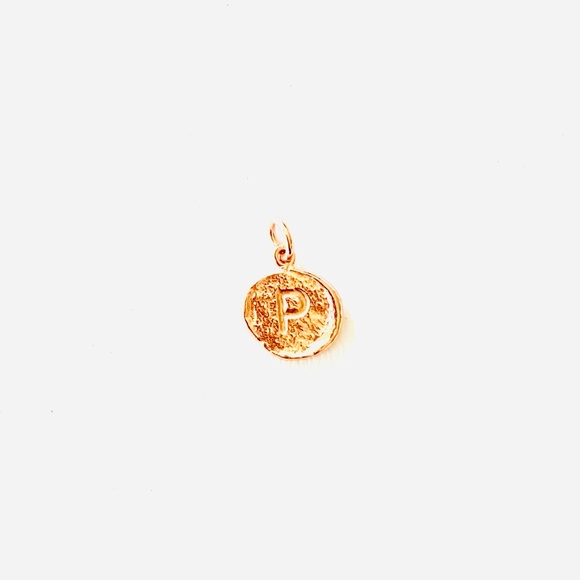 P Letter Charm - Picture 1 of 2